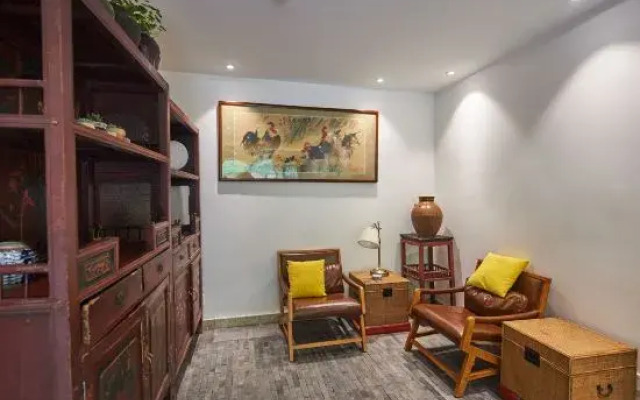Youjian Xiaoyuan Hot Spring Hostel