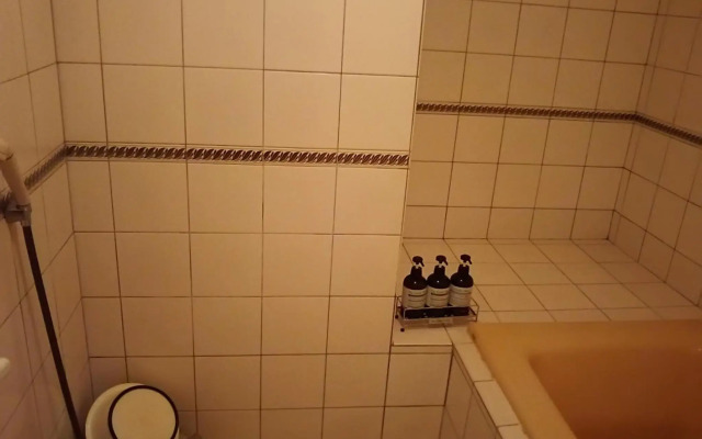 Hotel Sting