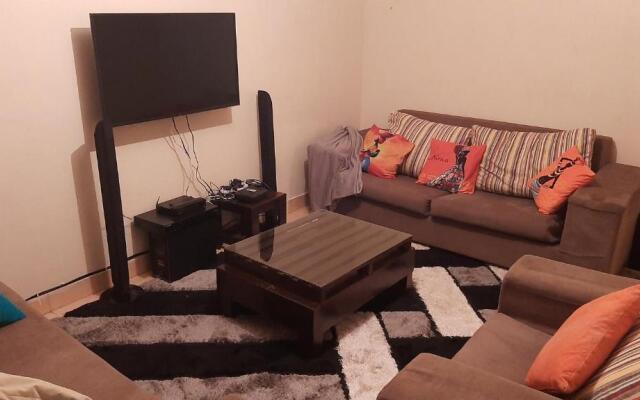 Delly's fully furnished Lovely 1bedroom Rental Unit
