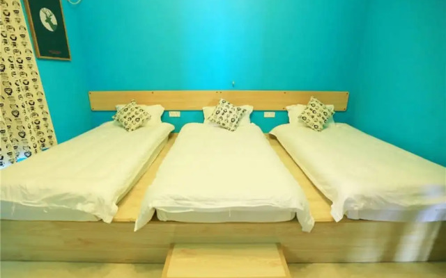 Weizhou Island Shengxiaguangnian Inn