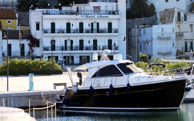 Hotel Albano