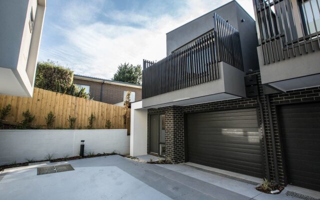 89 Fancy Doncaster Home