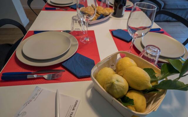 Scimiscià 2-bedroom Apartment with AC