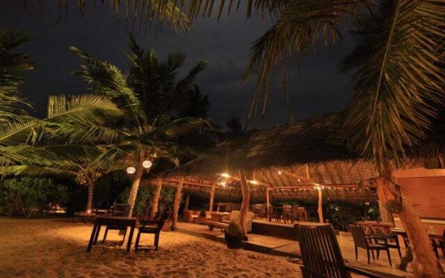 Mangrove Beach Cabana
