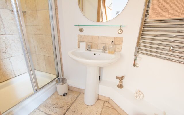 Stables Georgeham 2 Bedrooms Sleeps 6 Dogs Welcome