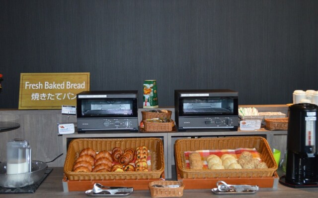 Bizcourt Cabin Susukino - Caters to Men