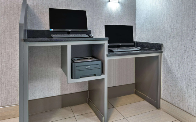 La Quinta Inn & Suites by Wyndham Weatherford