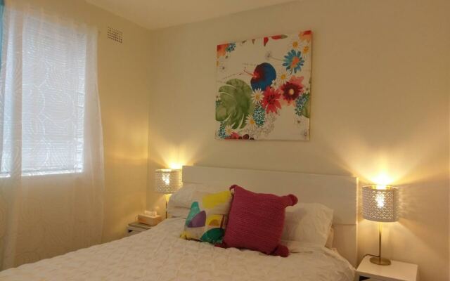 Cozy Marrickville Apartment Near Centre