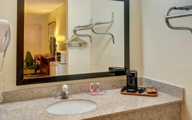 Americas Best Value Inn Laurel