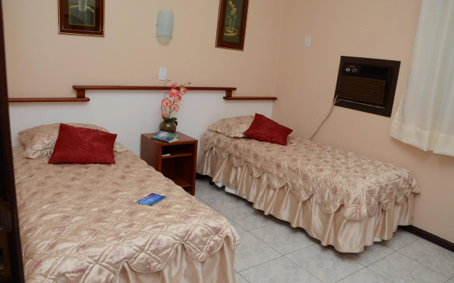 Fares Turis Hotel