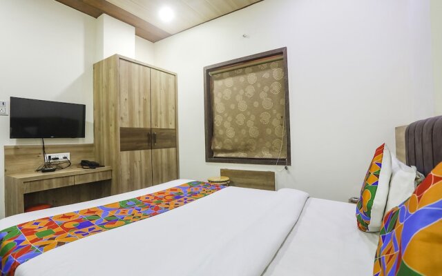 Fabhotel Vedanta Inn