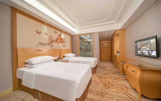 Vienna International Hotel Shenzhen Longhua Center