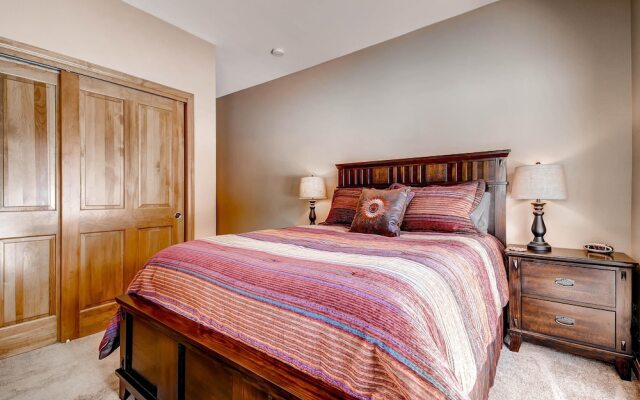 One Breck Place Imperial 25