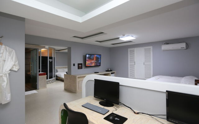 Opera 21 Hotel