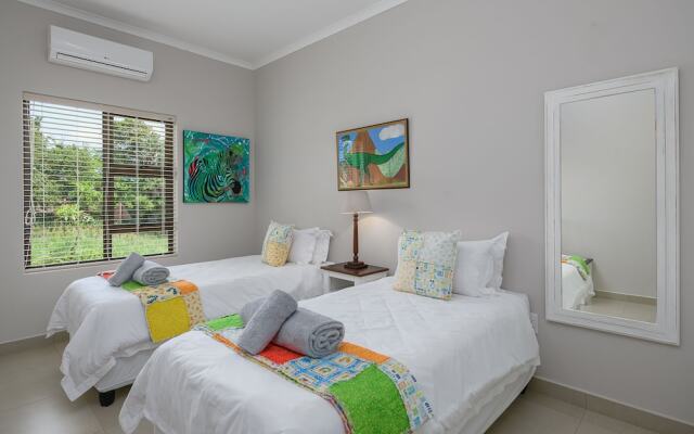 San Lameer Villa Rentals 14321