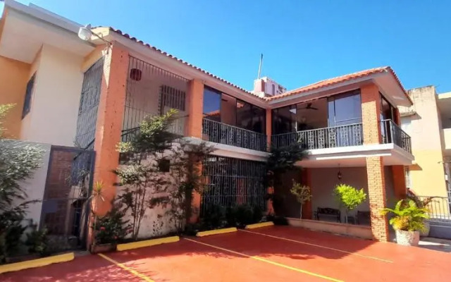 Carey House Hotel