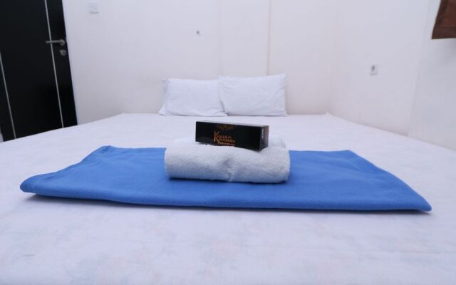 Kamar Keluarga Tanah Abang