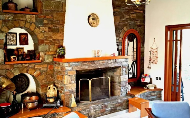 A Beautiful Sea-side Penthouse