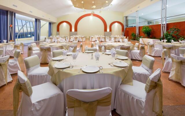 Holiday Inn Queretaro Zona Diamante by IHG