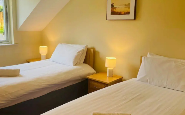 3 Bedroomed House With View of Kenmare Bay Estuary