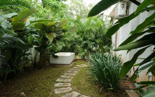 Casa Del Leon by Hireavilla -3br w Pool in Assagao