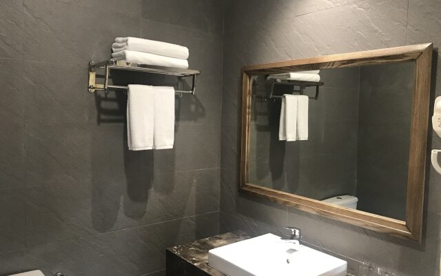 The Bloom Pham Viet Chanh - Modern Living Space in Saigon - A Top Choice for Western Travelers