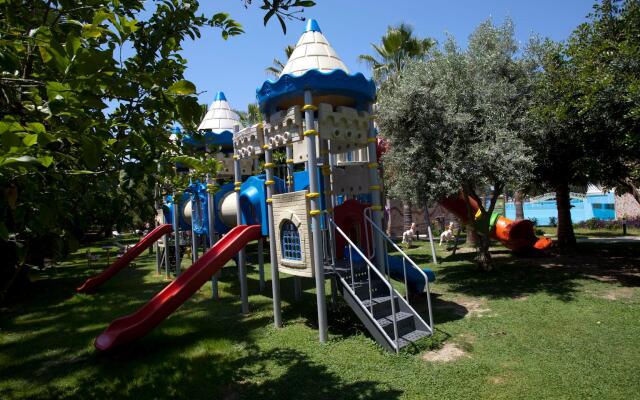 Hotel Defne Star