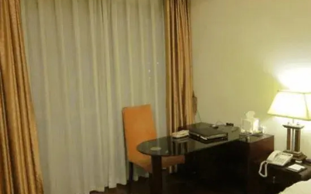 Kunshan Youjia Jitian Apartment (Kunshan South Station)