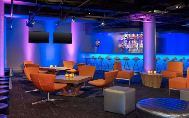 Aloft Oklahoma City Downtown - Bricktown