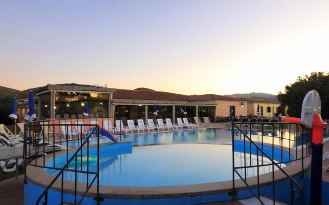 Li Suari Club Village