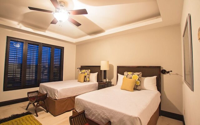 Luxurious 3 Bedroom Condo