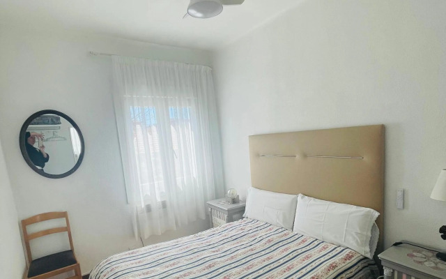 Piso junto universidad y Hospital Clínico