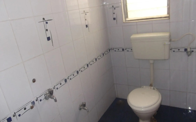 Samruddhi and Shree Inn Lodge