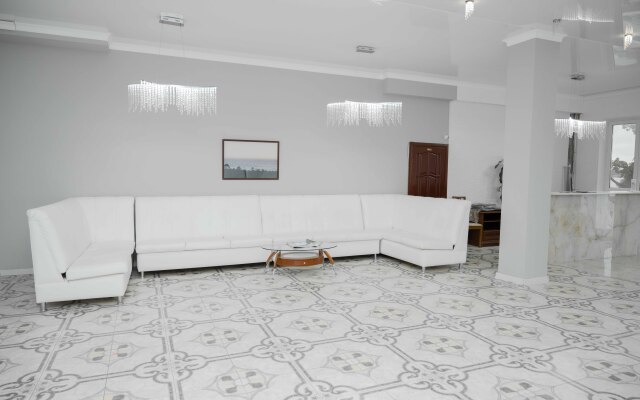 White House Hotel