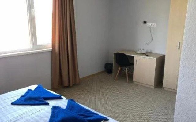 Marina guest house