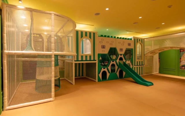 Roaders Plus Hotel Theme