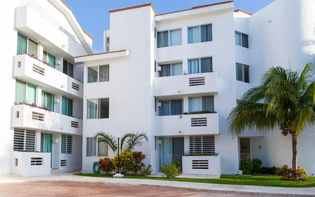 Las Gaviotas Hotel & Suites