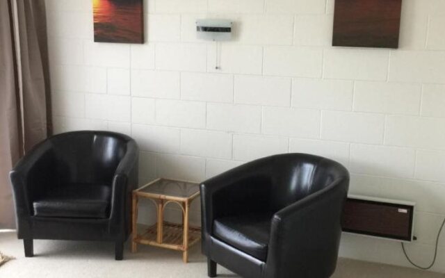 Milton Chalet Motel