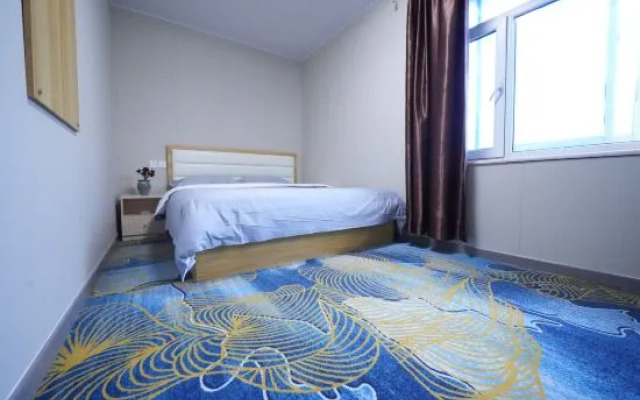 Fuyuan Royal Maple Hotel