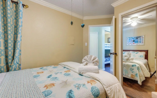 Balcony & Gulf Views: Galveston Condo Near Beach