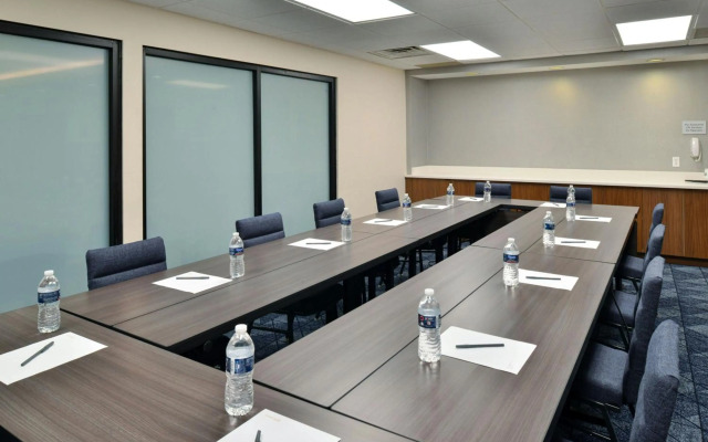 Courtyard by Marriott Detroit Utica