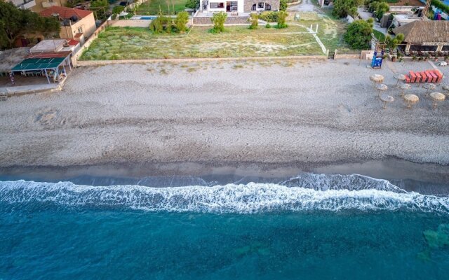 Platanias Beachfront Villa Elsa-90m To Main Square