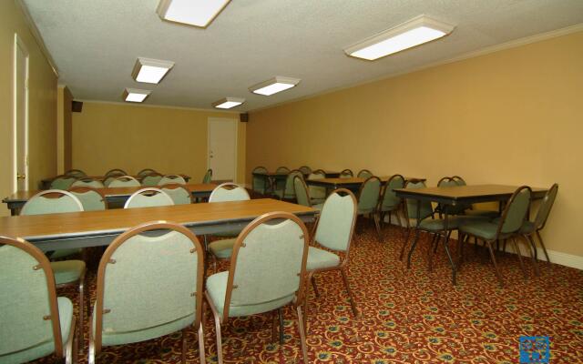 Best Western Forest Inn