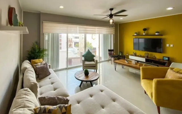 Plaza Paraiso by Riviera Rentals
