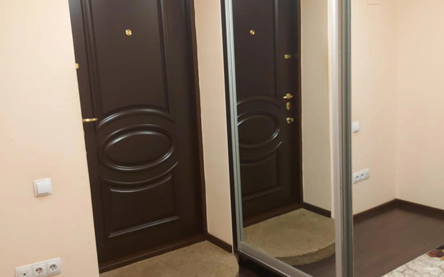 220V ЗАВЖДИ Central Point Apartment