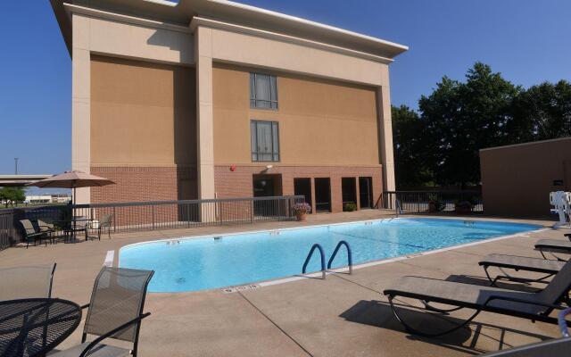 Hampton Inn Springfield-South