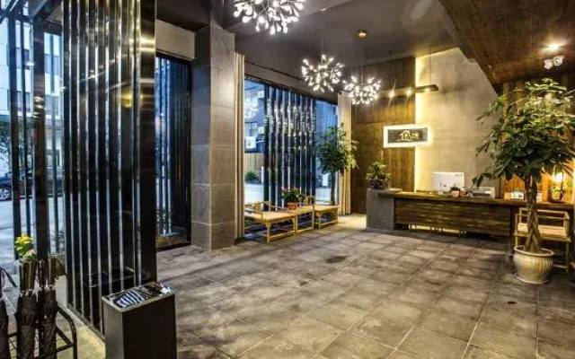 Tea Man's House Hotel (Wuyishan Sangu Resort)