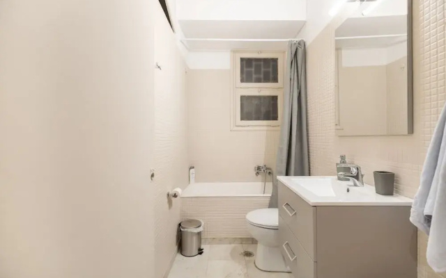 Bang in Kolonaki by Athenian Homes