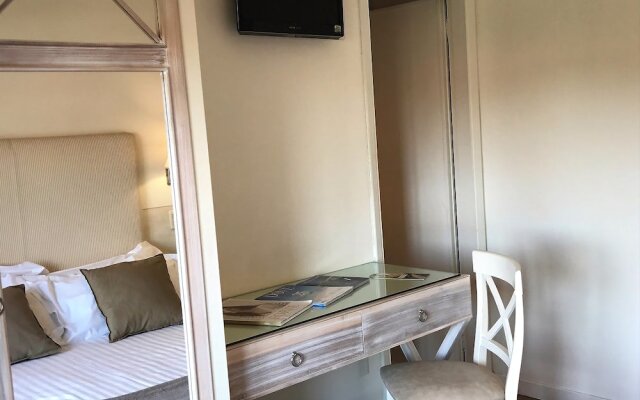 Hotel Bijou