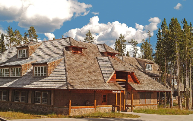 Canyon Lodge & Cabins - Inside the Park